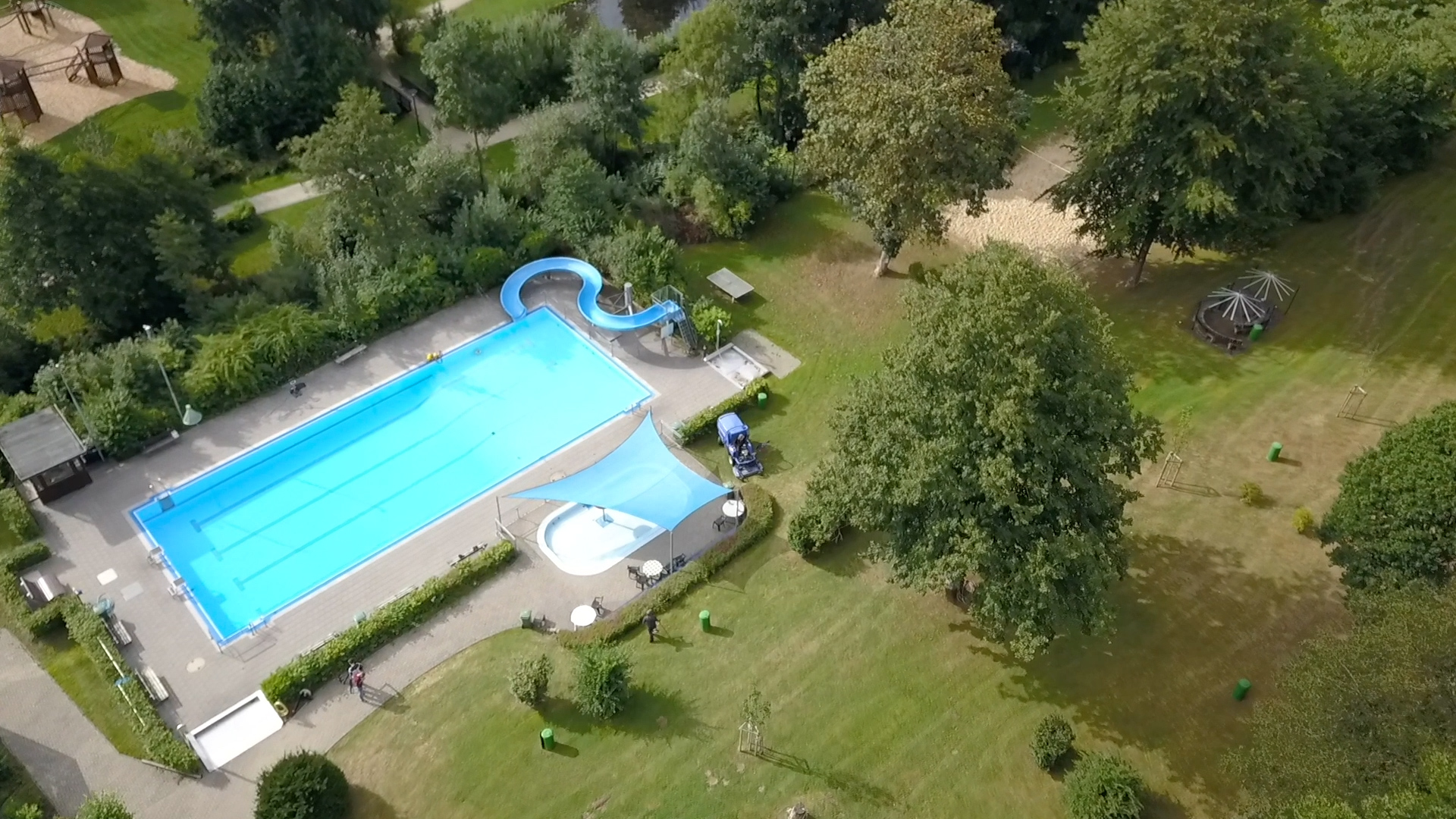 Herr Heinemann am Computer